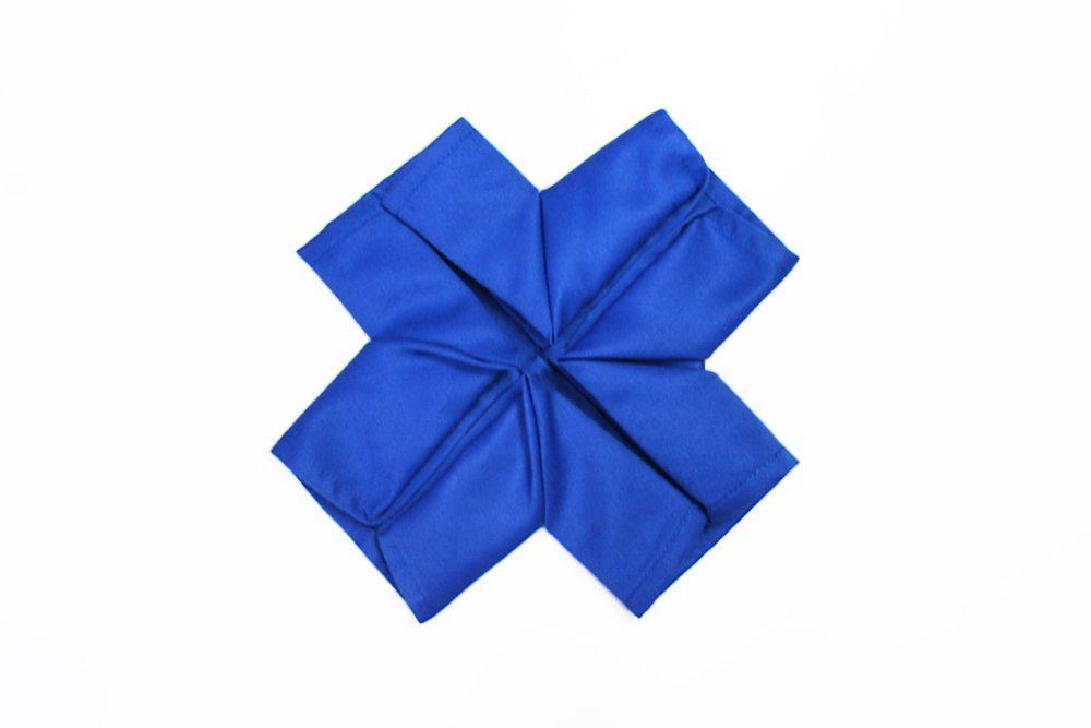 how_to_fold_a_cross_napkin_finished