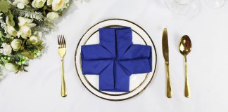 How to Fold a Cross Napkin - Thumbnail