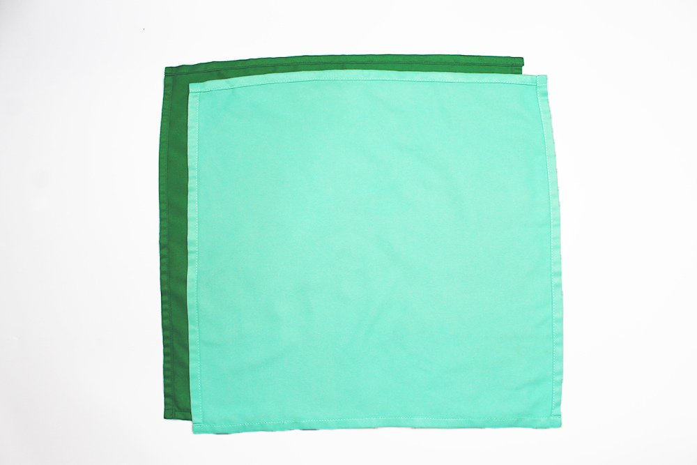 how_to_fold_the_multi_colored_bag_napkin_step_1
