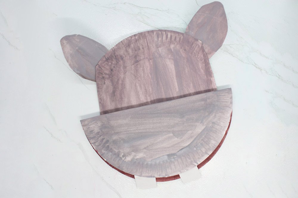 how_to_make_a_paper_plate_hippo_step 25
