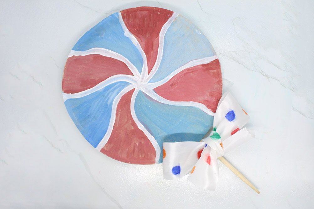 how_to_make_a_paper_plate_lollipop_craft_finished