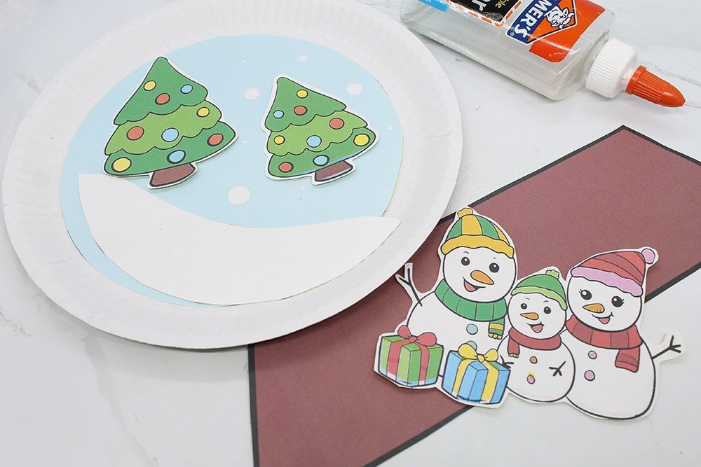 how_to_make_a_paper_plate_snow_globe_step_15