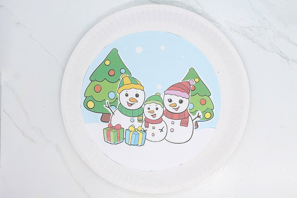 how_to_make_a_paper_plate_snow_globe_step_18