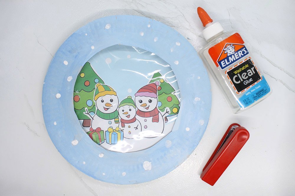 how_to_make_a_paper_plate_snow_globe_step_23