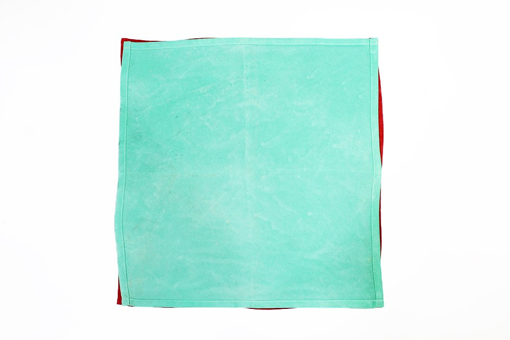 napkin_pocket_fold_with_menu_guide_step_2