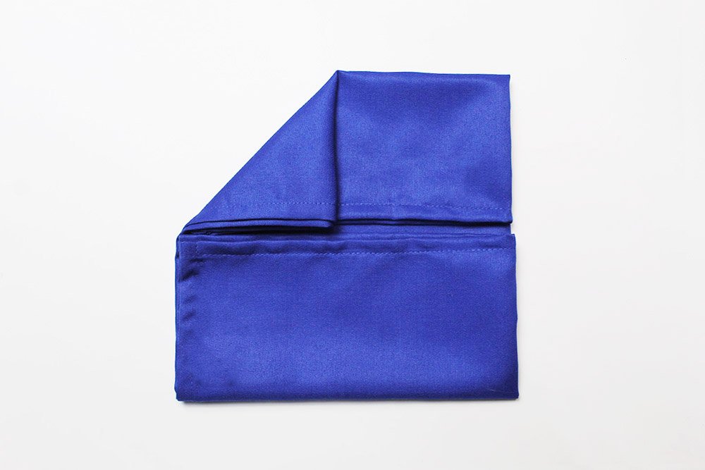 How do you fold a napkin into an envelope - 07