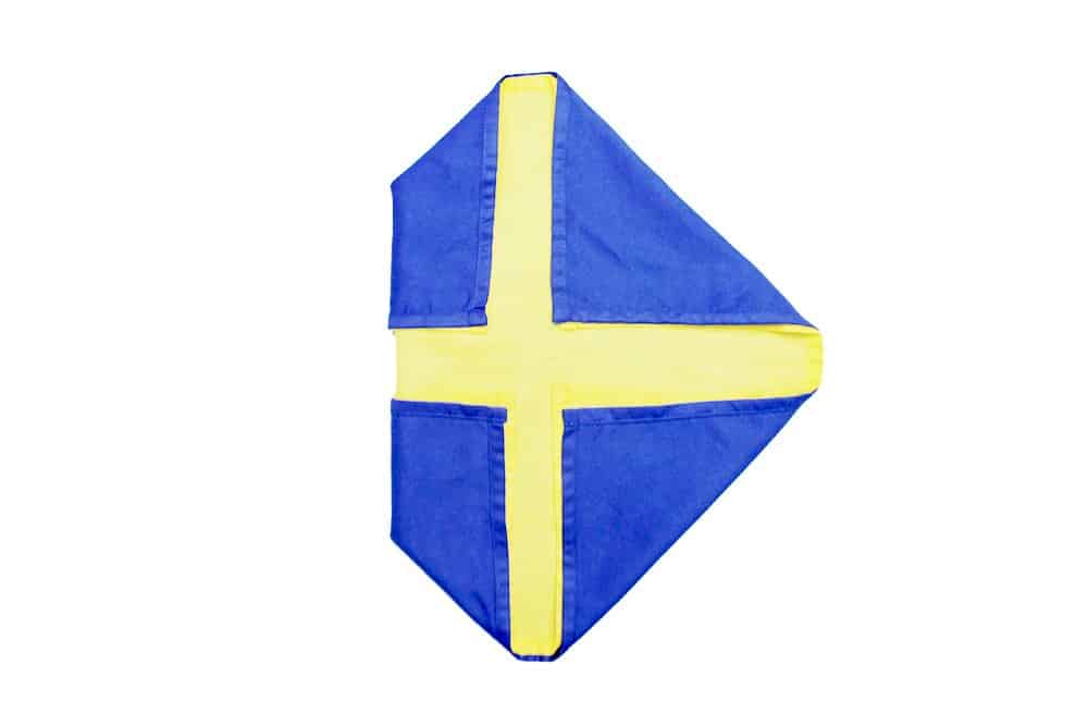 How to Make a Special Napkin Fold (Swedish Flag) - Step 06