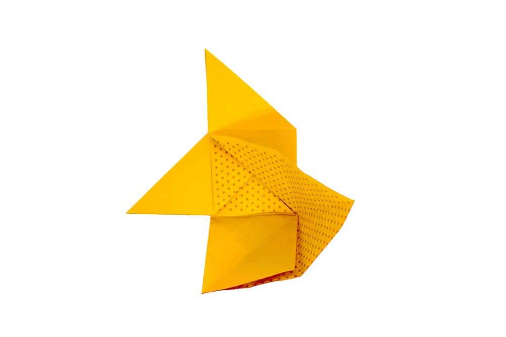How to Make an Origami star - Step 011